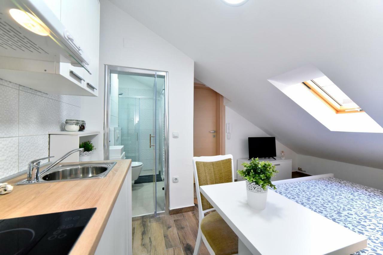 Piccolo Apartments Загреб Экстерьер фото