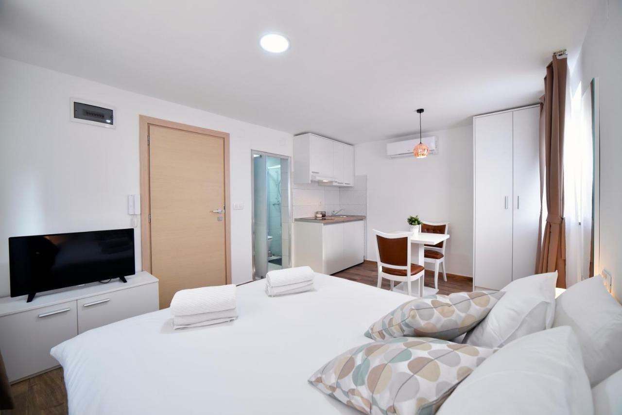 Piccolo Apartments Загреб Экстерьер фото