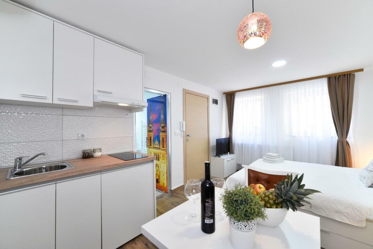 Piccolo Apartments Загреб Экстерьер фото