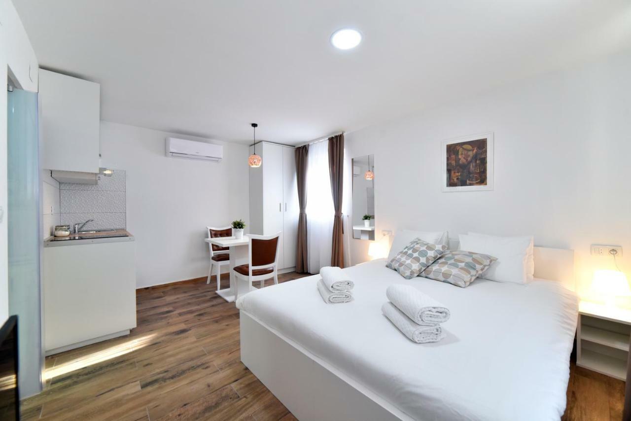 Piccolo Apartments Загреб Экстерьер фото